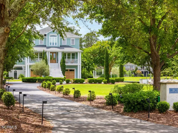 136 Skystasail Drive, Wilmington, NC 28409