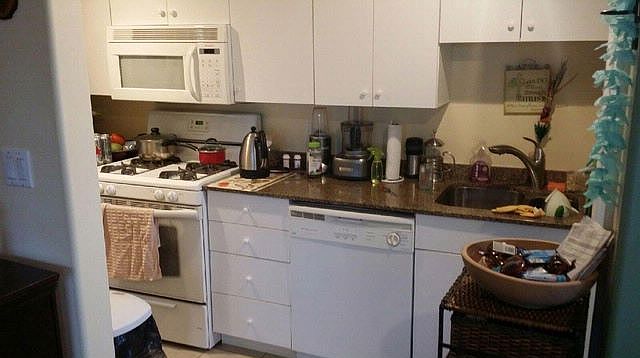 2nd image of 4335 W Irving Park Rd APT 103