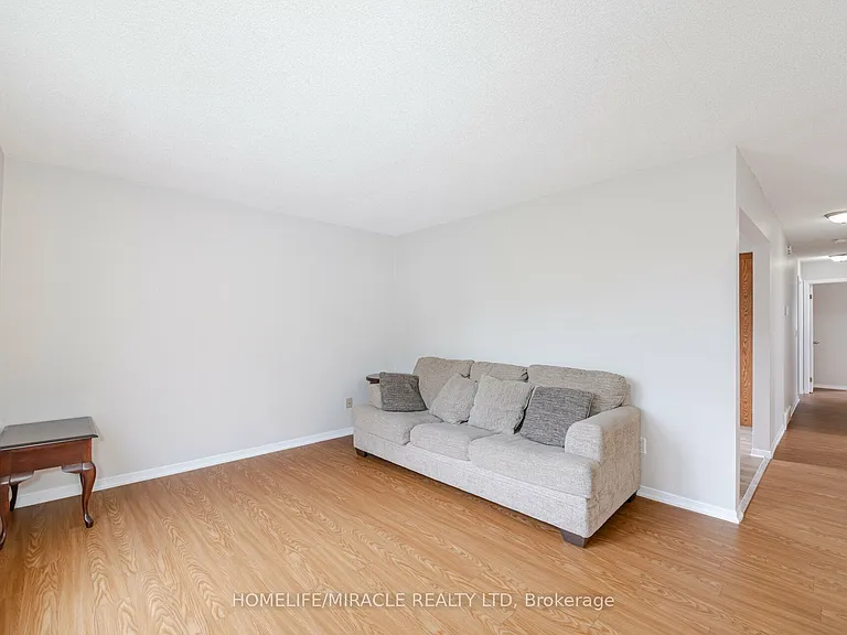 36 Poplar Cres #UPPER — Photo 5
