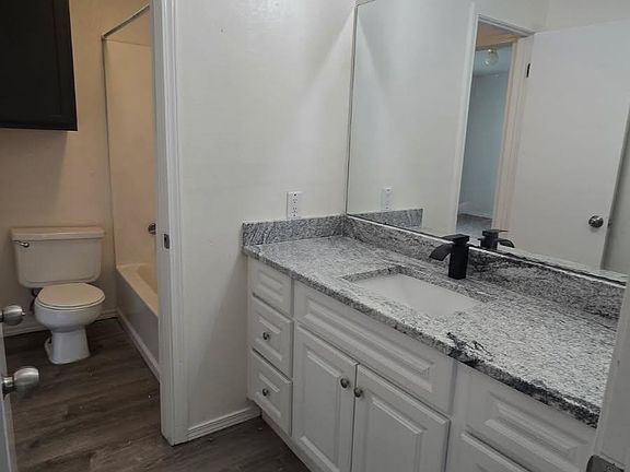 5th image of 2364 Heatherfield Ln