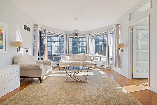 Rented by Compass | media 31