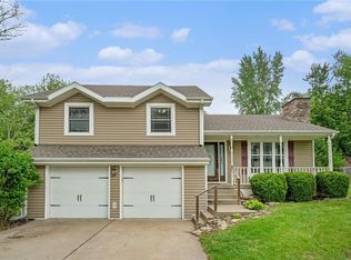 15 Baber Cir, Camden Point, MO 64018