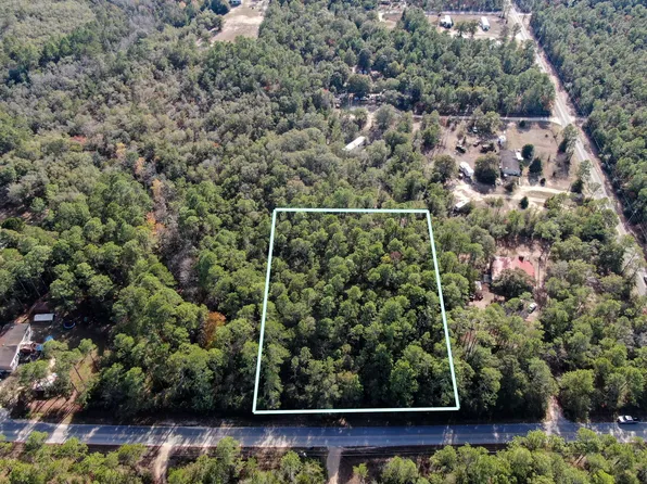 20 Huckaba Rd W, Defuniak Springs, FL 32435