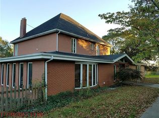 212 Durst Rd, Irwin, PA 15642