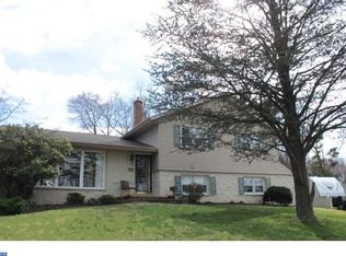 404 Brigham Ct, Cinnaminson, NJ 08077