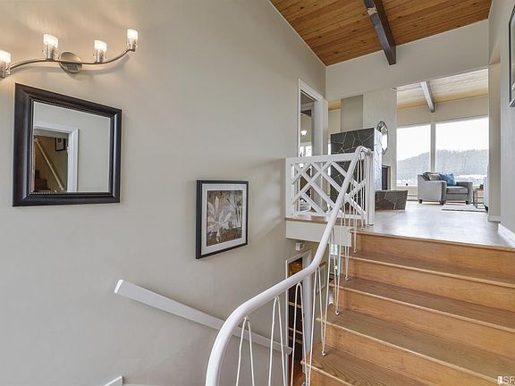 3rd image of 528 Ortega St