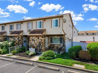 Holiday Villas Condo, Staten Island, NY 10314