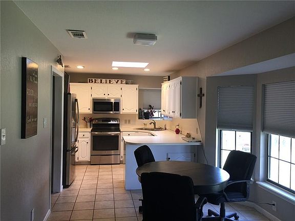 5th image of 7326 Glenna Dr