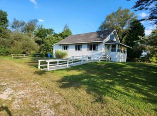 2973 N Sturgeon Rd, Midland, MI 48642