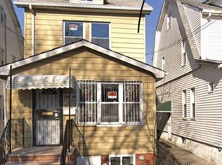 15839 76th Ave, Fresh Meadows, NY 11366