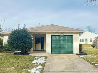 304 Hilltop Ln E, Columbus, NJ 08022