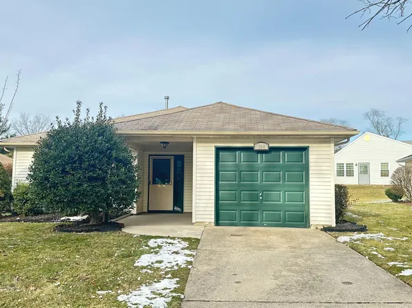 304 Hilltop Ln E, Columbus, NJ 08022