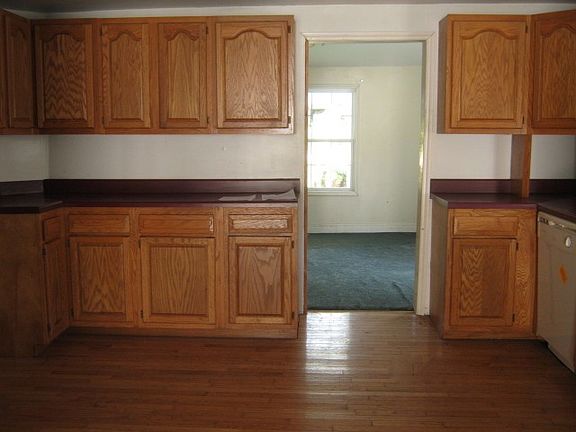 4th image of 110 Prater Dr