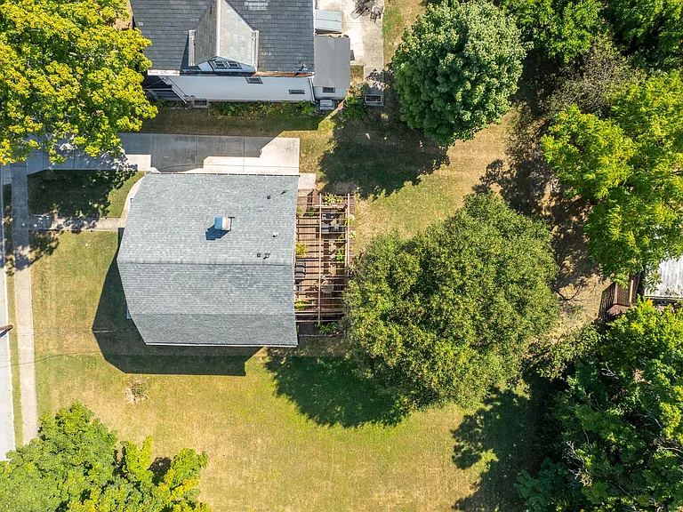 3105 Gloss Ave — Photo 55
