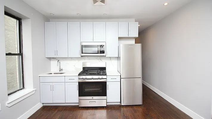Rented by Nooklyn NYC LLC | media 6
