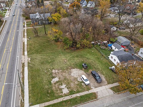 3rd image of 431 N Perry St