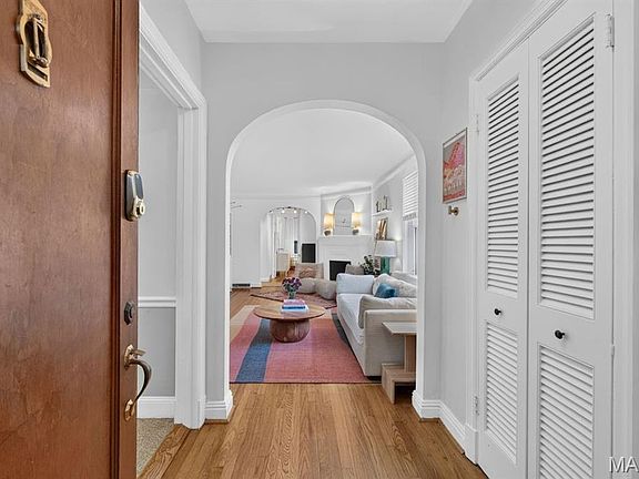 3rd image of 7559 Byron Pl APT 1E