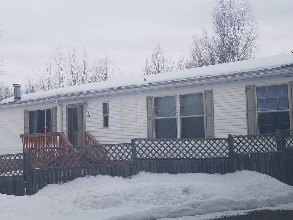 1st image of 725 W 38th St