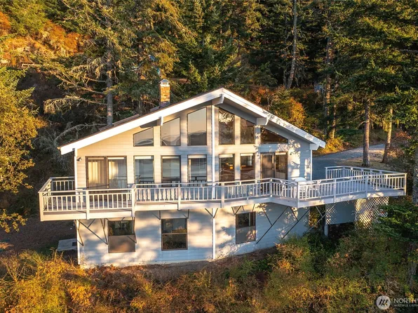 237 Switchback Drive, Orcas Island, WA 98245