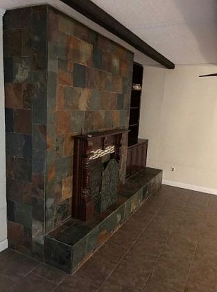 4th image of 346 SE Evergreen Dr