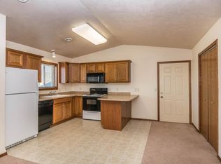 211 W 4th St APT 2, Worthing, SD 57077