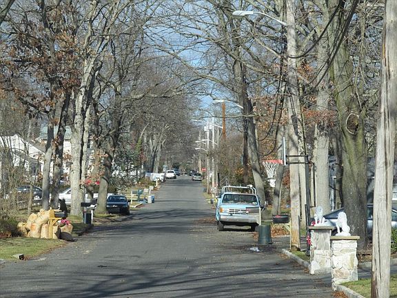 5th image of 91 Pleasure Ave