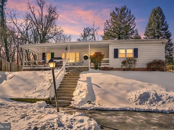 2nd image of 1635 Conewago Creek Rd