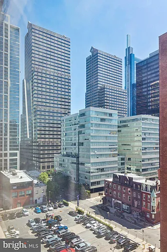 2101 Chestnut St #1121 Photo 1