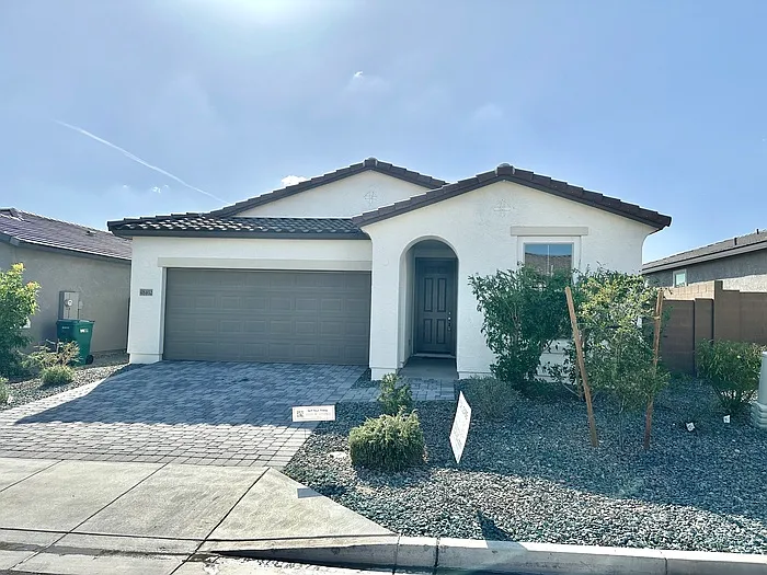 48402 N Basilio St — Photo 1