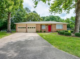 517 Gardenia St, Angleton, TX 77515