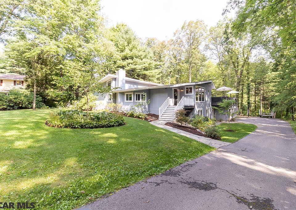 1st image of 21 N Barkway Ln