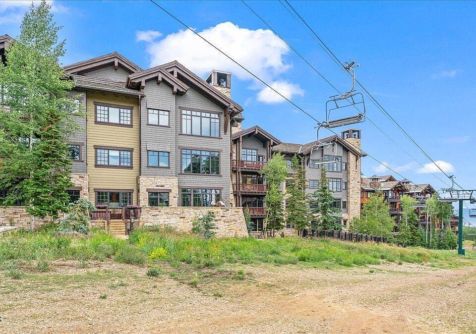 1st image of 8886 Empire Club Dr #206