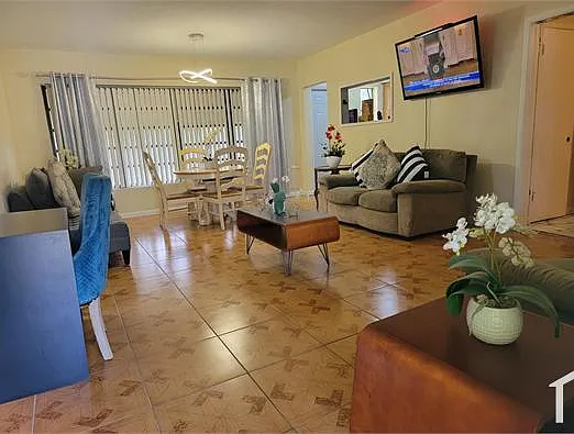 250 NW 189th Ter