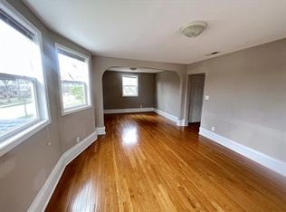 1106 W Church St APT 3, Champaign, IL 61821