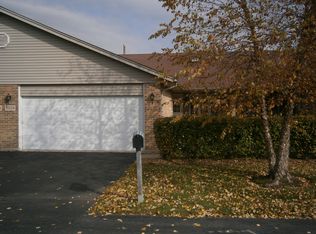 5004 W Circle Pl, Crestwood, IL 60445