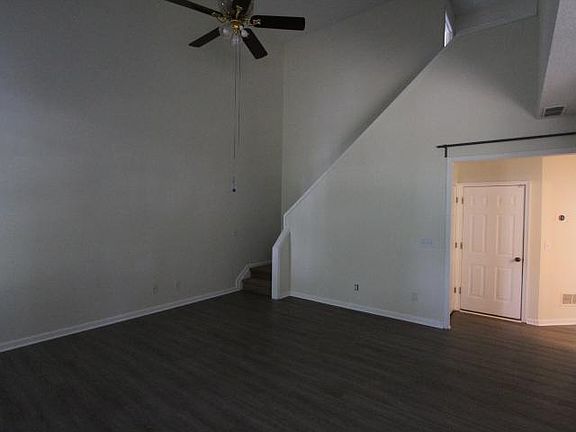 4th image of 2590 Davenport Park Dr