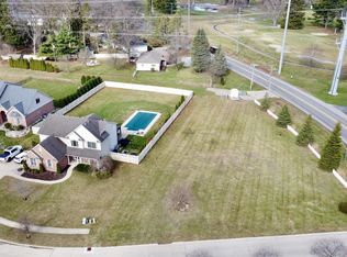 1691 Glenridge Ln #V, Monroe, MI 48162