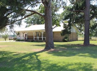 718 County Road 4311, De Kalb, TX 75559