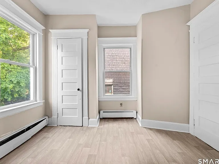 37 Plaza Ave #1 — Photo 10