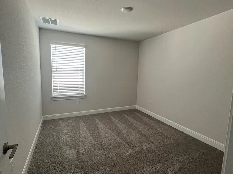 15501 Ellinger Dr — Photo 17
