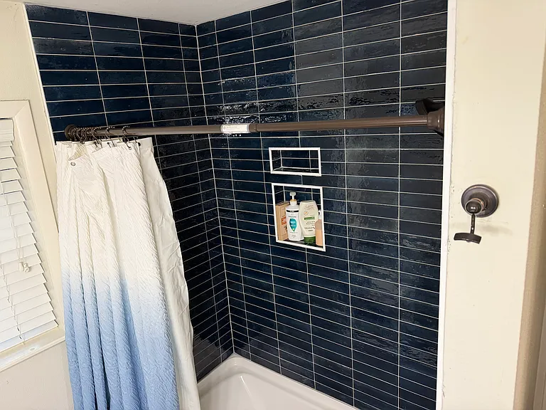 1230 N Lewis Ave — Photo 20