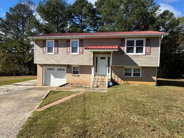 37 Ty Dr, Anniston, AL 36206