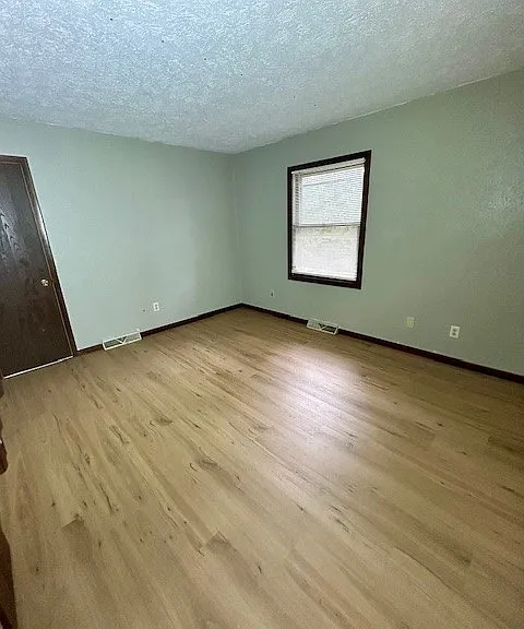 25588 Thelmadale Dr #25588 — Photo 7