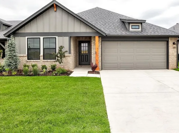 1124 Harmony Dr, Edmond, OK 73034