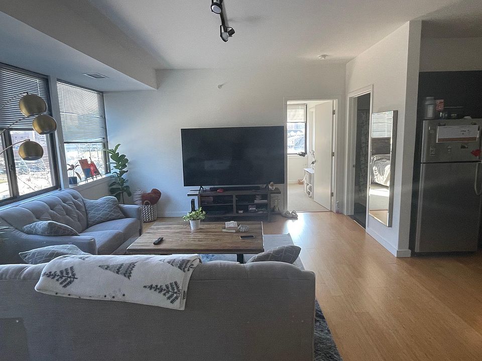 1st image of 1200 Bedford St Unit 302