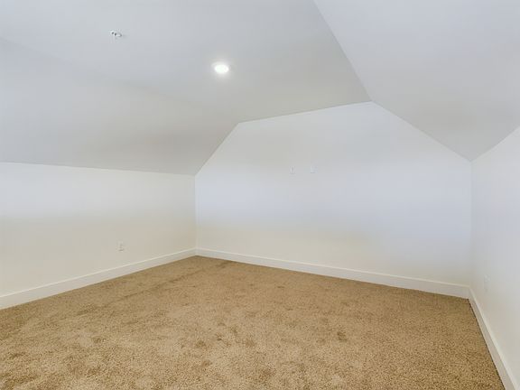 5th image of 475 Quinn Ln #18-204