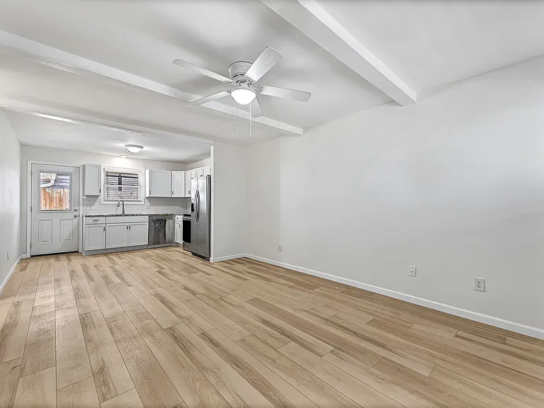 14793 Dutchmans Dr — Photo 18