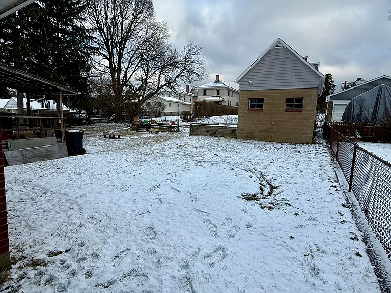 34 Wentworth Ave — Photo 17