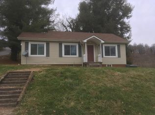 595 E Jackson St, Gate City, VA 24251