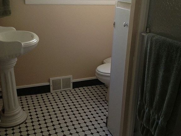 5th image of 17070 Maple Dr